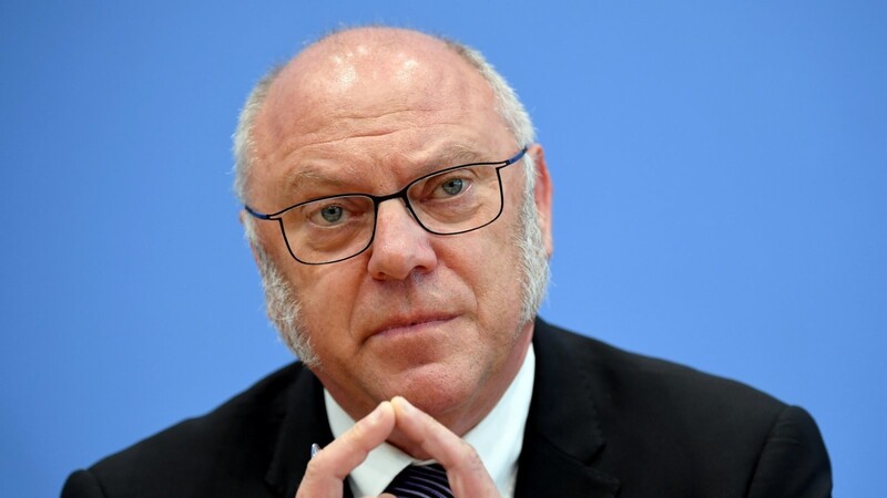 Ulrich Schneider, Hauptgeschäftsführer des Paritätischen Gesamtverbands, kritisierte bei der Vorstellung des Armutsberichts die ungleiche Verteilung des Wohlstands in Deutschland.