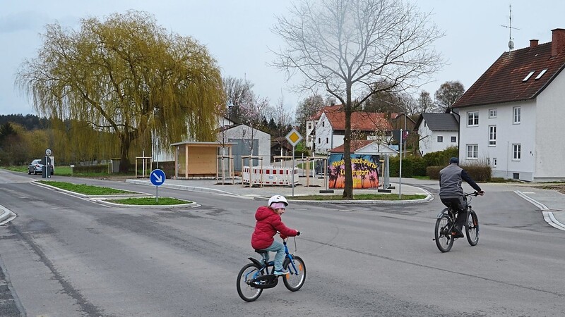 Der Ausbau der Kreuzung an der Kreisstraße bei Leibersdorf ist nur eine aus einer Reihe von Investitionen, für die die Gemeinde Volkenschwand im vergangenen Jahr Geld ausgegeben hat.