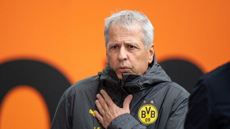 Trainer Lucien Favre trifft mit Borussia Dortmund am Samstag im Spitzenspiel auf den FC Bayern. Die Ergebnisse gegen die Münchner waren unter seiner Regie bislang überschaubar.