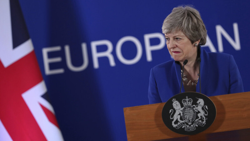 Die britische Premierministerin Theresa May muss nun in London erneut Überzeugungsarbeit für ihren Brexit-Deal leisten.