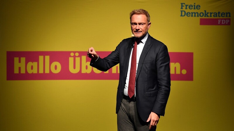 FDP-Chef Christian Lindner versucht jetzt, Arbeiter als Wähler zu ködern.
