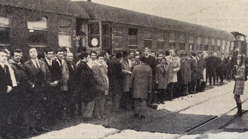 Am Bahnsteig wurden die Franzosen von Karl Dompert und seinen Assistenten Fritz Mirfanger und Hans Waller empfangen.