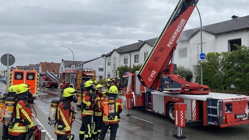 Am Freitagvormittag musste die Feuerwehr zu einem Gebäude in der Ergoldinger Industriestraße ausrücken.