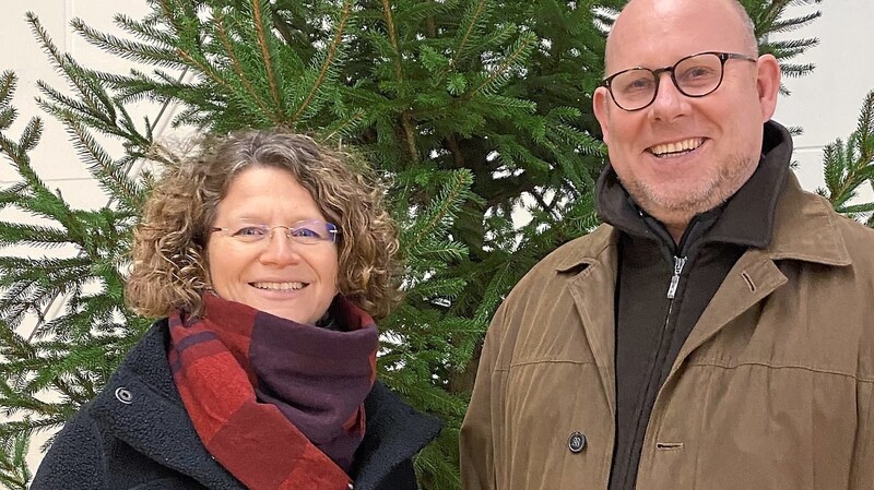 Das Pfarrersehepaar Cornelia Egg-Möwes und Frank Möwes verlässt die Hopfenstadt zum 1. September dieses Jahres.