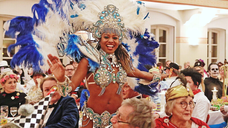 Einen Hauch von brasilianischem Karnevals-Feeling brachte die Samba-Show in den Bernlochner. Ein krönender Abschluss eines gelungenen Abends.