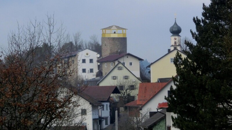 So könnte der Burgturm aussehen.