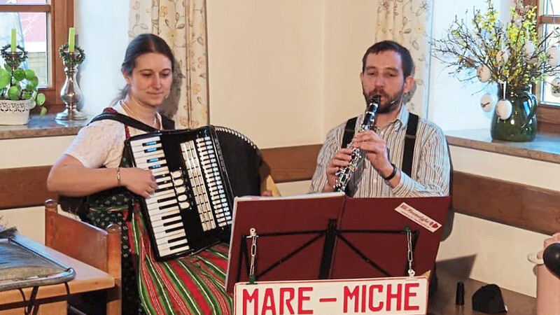 "Mare und Miche" aus Mainburg waren Ideengeber des Starkbierstreams und wirkten auch als Künstler mit.