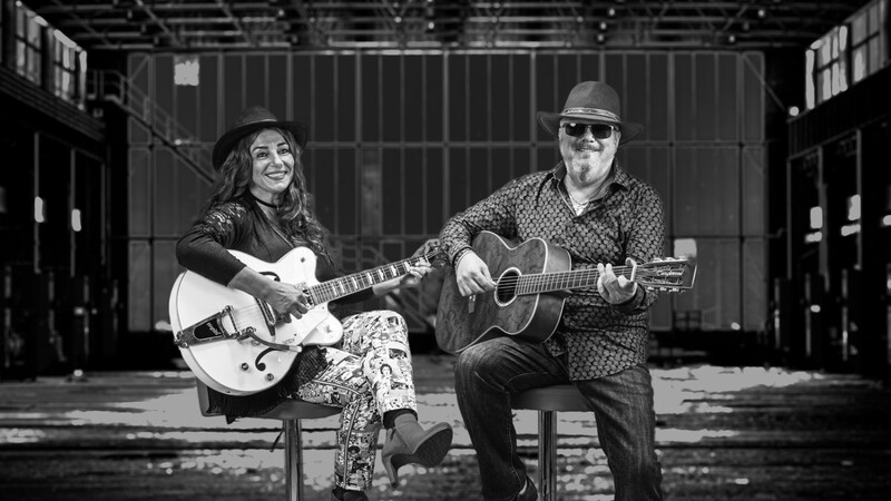 Liedermacherin Sylvia Frey und Produzent Fritz Rach bringen am Freitag ihr Debütalbum "Rock My Heart" an den Start.