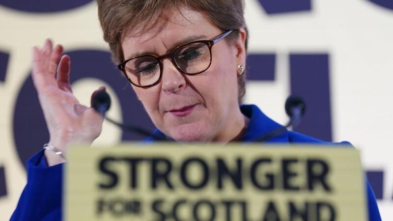 Trotz des Urteils des höchsten britischen Gerichts gegen ein schottisches Referendum hält Regierungschefin Nicola Sturgeon an ihren Unabhängigkeitsbestrebungen fest.