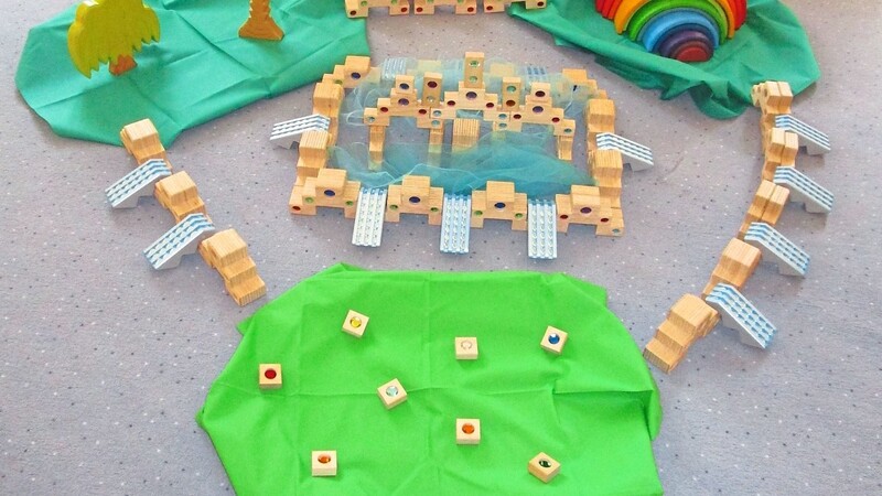 Auf neue Regenbogenbausteine können sich die Kinder bei der Rückkehr in den Kindergarten "Bunte Welt" freuen.