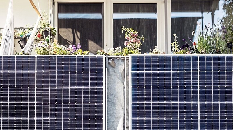 Stadtwerke und Stadtverwaltung sehen keine Veranlassung, Balkon-Solarkraftwerke kommunal zu fördern.