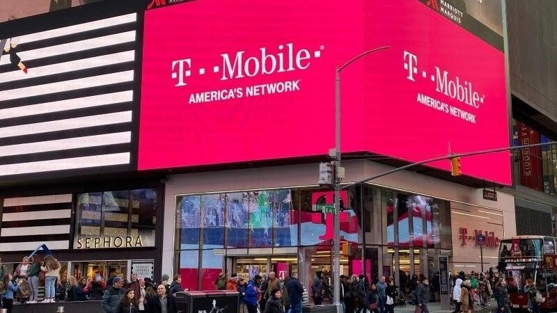Die Gesamtkundenzahl von T-Mobile US erreicht zum Ende des 2. Quartals knapp 105 Millionen - fast 6,5 Millionen mehr als ein Jahr zuvor.