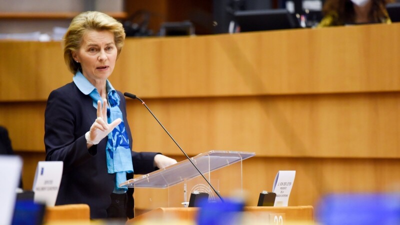 "Das letzte Wort zum EU-Recht hat immer der Europäische Gerichtshof in Luxemburg", schreibt Kommissionspräsidentin Ursula von der Leyen in einer Mitteilung.