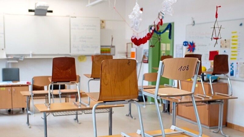 Die allermeisten Klassenräume stehen seit sieben Wochen leer. Gerade für Grundschüler ist der Kontakt zur Lehrkraft wichtig.