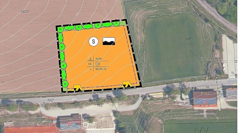 Die planerische Darstellung des Grundstücks an der Öchslhofer Straße für den künftigen Standort des Hallenbads nördlich der Sportanlagen des FC (rechts) und des SC 1860 Mainburg.