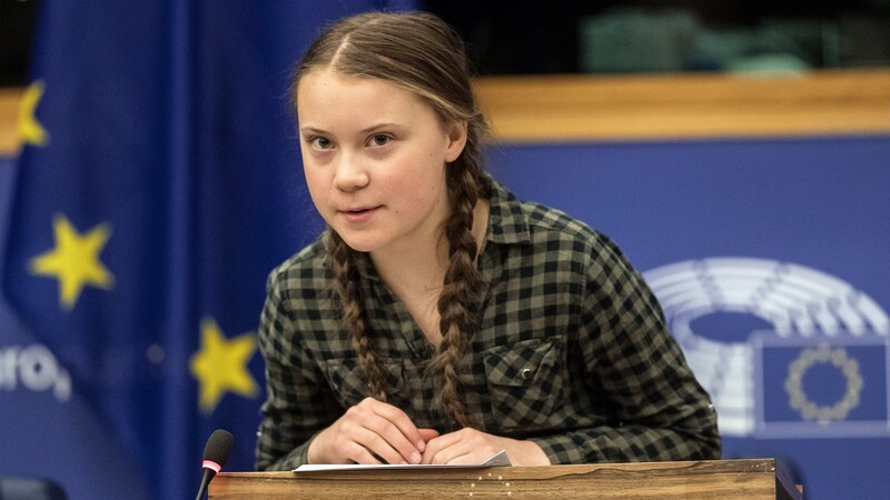 Greta Thunberg spricht bei einer Sondersitzung des Umweltausschusses im Europäischen Parlament.