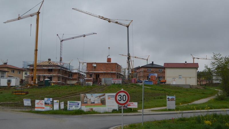 Trotz der regen Bautätigkeit vor einigen Jahren im neuen Baugebiet Feldkirchen-Erweiterung wurden keine sozial geförderten Wohnungen erstellt.