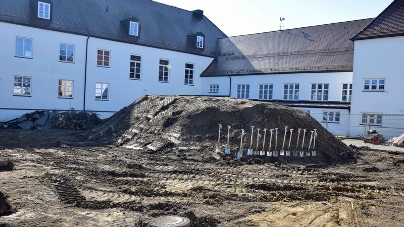 Hier entsteht die Erweiterung der Anton-Vitzthum-Grundschule.