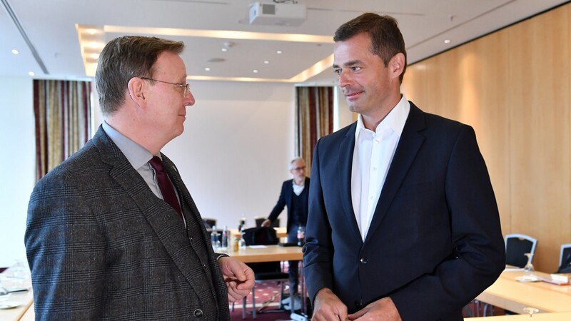 Das Treffen zwischen Thüringens Ministerpräsident Bodo Ramelow (l.) und CDU-Landeschef Mike Mohring trägt offenbar Früchte.