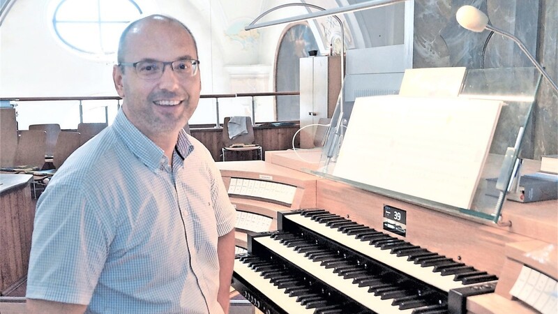 Erwies sich einmal mehr als "Meister der Tasten": der hochdekorierte Orgel-Virtuose Tobias Lindner.