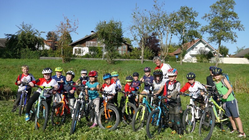 Die Radsportabteilung nimmt an den drei angebotenen Aktionen rund ums Fahrrad teil.