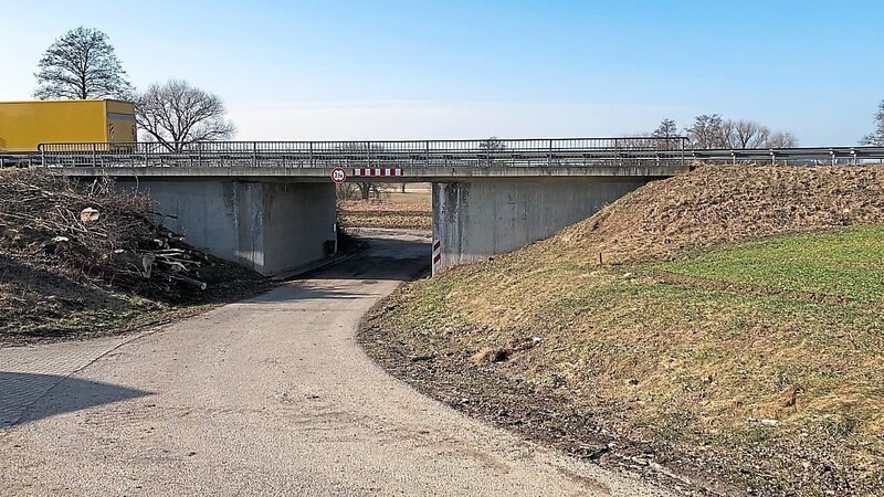 Ab Montag erneuert das Staatliche Bauamt Landshut bei Mariaberg und Ruprechtsberg zwei Brücken im Zuge der Bundesstraße 388. Die Baumaßnahmen dauern voraussichtlich bis Dezember.