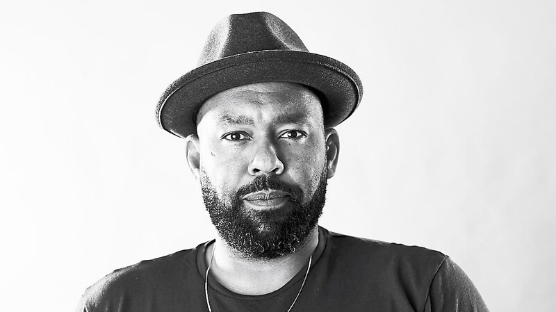 Autor, Musiker und Aktivist gegen Rassismus: David Mayonga. Am 29. Juli ist er Gast beim Freistunde-Talk in Straubing.