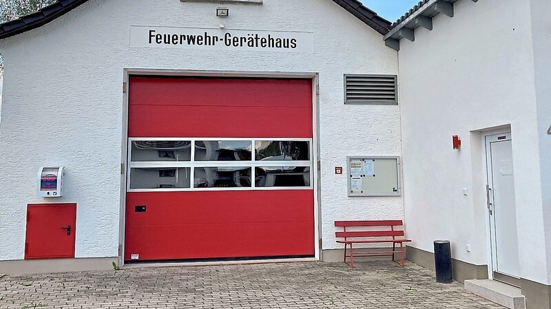 Das neue Einfahrtstor des Gerätehauses wurde von der Gemeinde finanziert und vom Feuerwehrverein bezuschusst.