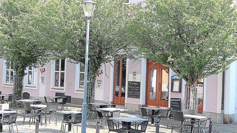 Damit die Tische für Bewirtung auch im Landkreis Kelheim bald wieder besetzt sind, drängt der Bundestagsabgeordnete Florian Oßner auf einen Maßnahmenplan für eine kontrollierte Öffnung von Restaurants, Bars und Cafés.