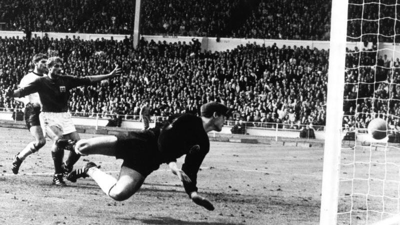 Hans Tilkowski stand im WM-Finale 1966 im Wembley-Stadion im Tor der deutschen Nationalmannschaft.