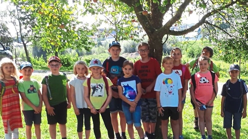 Zwölf Kinder nahmen am Ferienprogramm des Obst- und Gartenbauvereins teil.