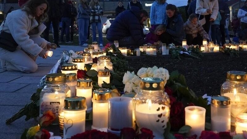 Gedenken an die Opfer im norwegischen Kongsberg.