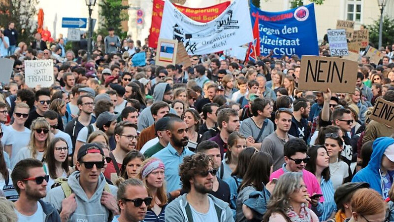 Demo gegen das Polizeiaufgabengesetz in Regensburg