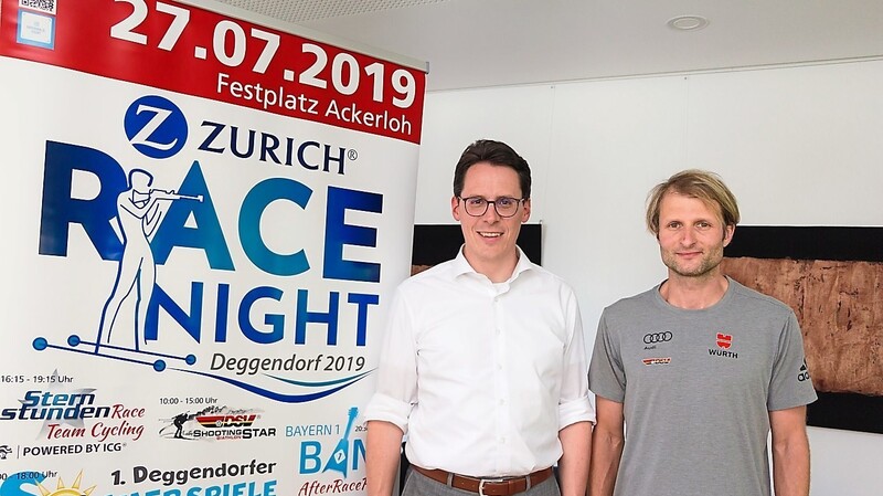 René Altenburger-Koch, Geschäftsführer der Bayerwald Event UG (r.), stellte dem Schirmherrn, Oberbürgermeister Dr. Christian Moser, die Race-Night Deggendorf 2019 vor.