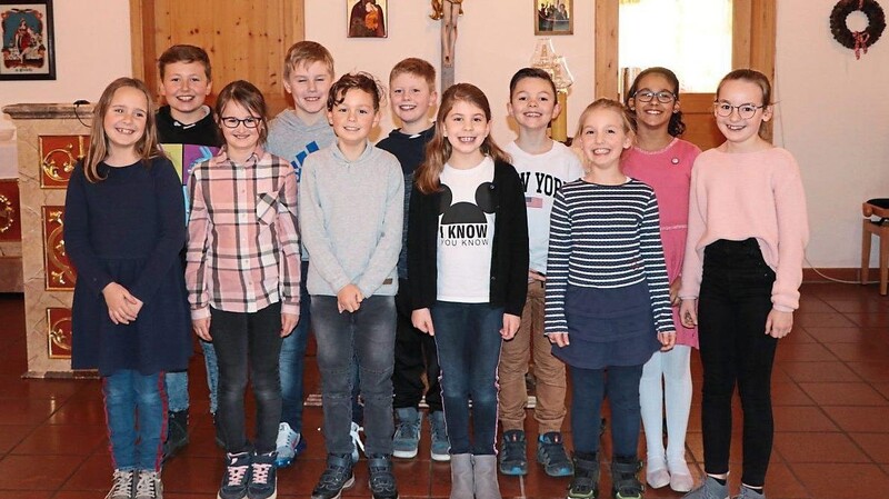 Bereits Mitte Februar wurde dieses Gruppenfoto der Blaibacher Kommunionkinder aufgenommen.