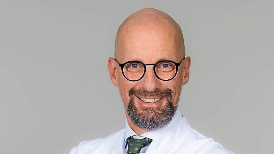 Jürgen Herzog ist Ärztlicher Direktor an der Schön Klinik.