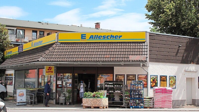 Seit Jahrzehnten versorgt der Supermarkt an der Josef-Heilingbrunner-Straße die Menschen in Cham-West. Die Familie Allescher plant in den nächsten Jahren einen größeren Markt in Katzbach und damit einen Umzug.