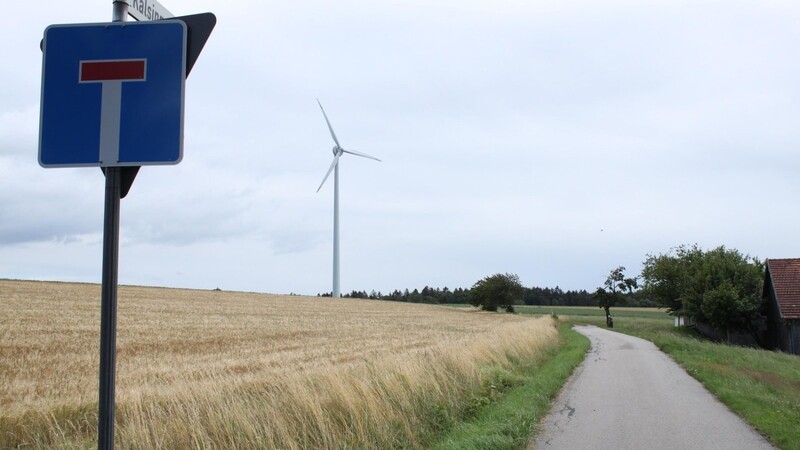 Ist für die Windkraft der Weg schon wieder beendet? Der neue Regionalausschuss plädierte für eine Fortschreibung der Windkraftzonierung aus dem Jahr 2015. In der alten Fassung sind noch 200 Meter hohe Masten das Maß der Dinge, doch mittlerweile messen die Windräder 230 Meter.