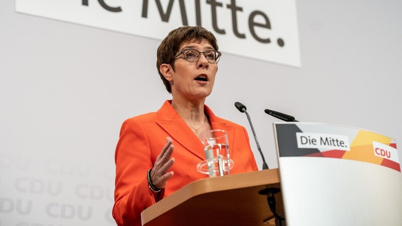 Parteichefs leben von der Autorität, dass sie ihren Laden zusammenhalten können. CDU-Chefin Annegret Kramp-Karrenbauer kann das nicht mehr.