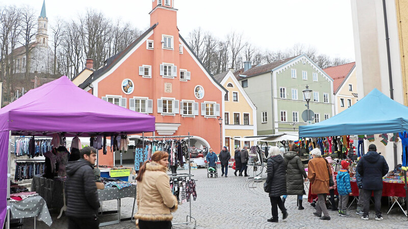 Auf besseres Wetter als beim diesjährigen Fastenmarkt hofft man in Mainburgs guter Stube für den bevorstehenden verkaufsoffenen Sonntag.