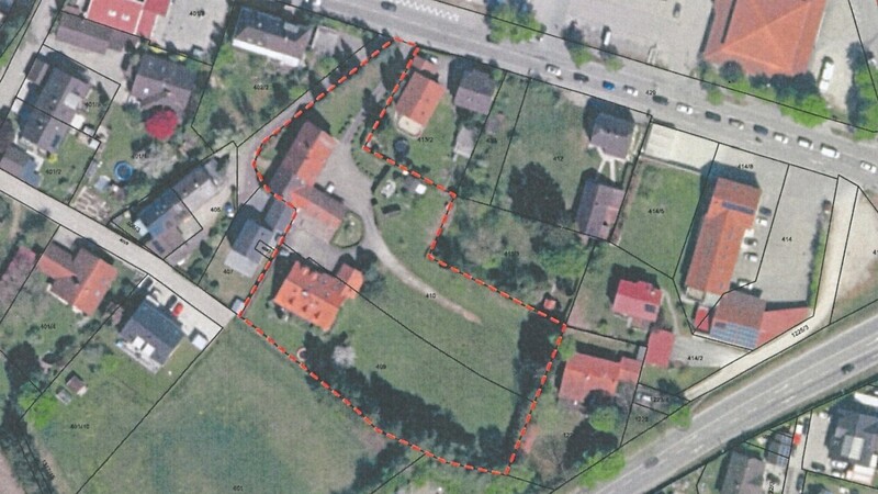 Das Luftbild zeigt, das zwischen Landshuter Straße, Gärtnerstraße und Staatsstraße viel Baupotenzial ruht.