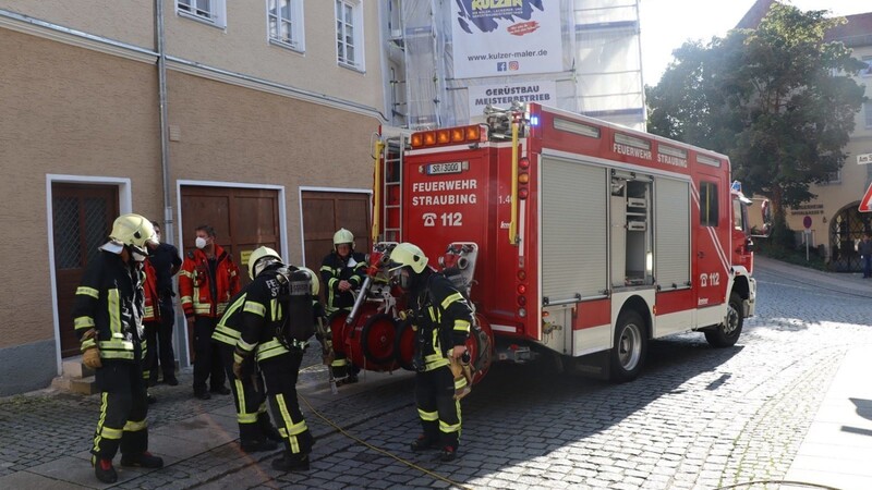 Angebranntes Essen hat am Donnerstagnachmittag einen Feuerwehreinsatz in der Spitalgasse in Straubing ausgelöst.