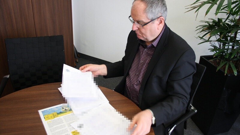 Jeden Tag erreichen Bürgermeister Josef Klaus neue Listen zu seiner Petition.