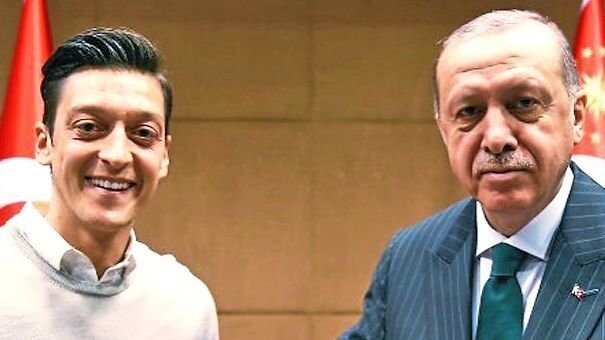 Ein Foto mit Folgen: Mesut Özil (l) und Recep Tayyip Erdogan im Mai 2018 in London.