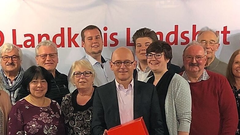 Mit einem bunt gemischten Team will die SPD das Bürgermeisteramt und viele Sitze im Marktgemeinderat erringen.