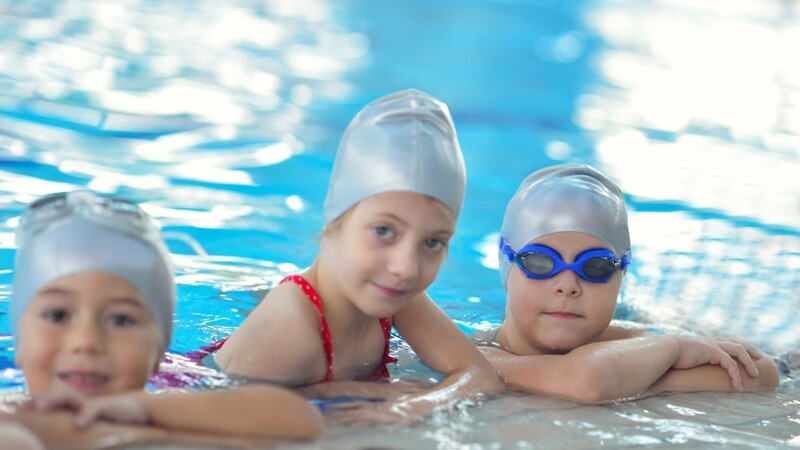 Der Spaß im Wasser für Kinder muss auch sicher sein