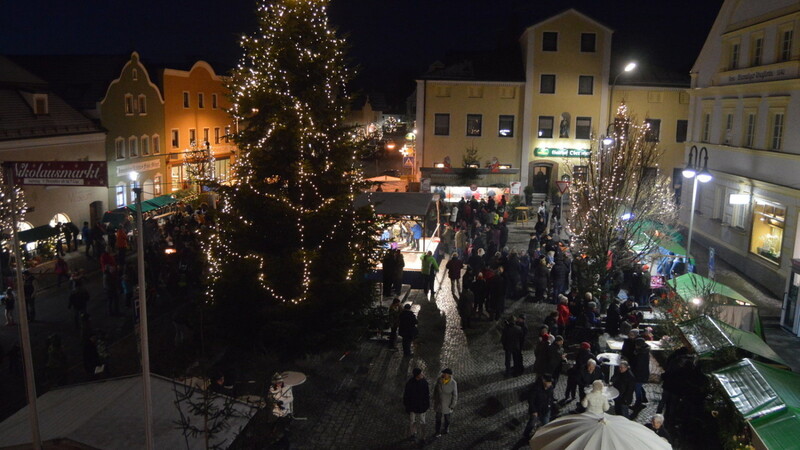 Idyllisch und gemütlich wird es am heutigen Samstag wieder beim Nikolausmarkt im Herzen von Geisenhausen zugehen.