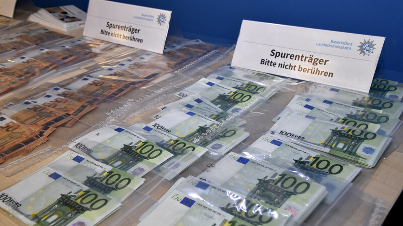 In 13 Staaten 300 Durchsuchungen - Europol greift gegen Geldfälscher durch. (Symbolbild)