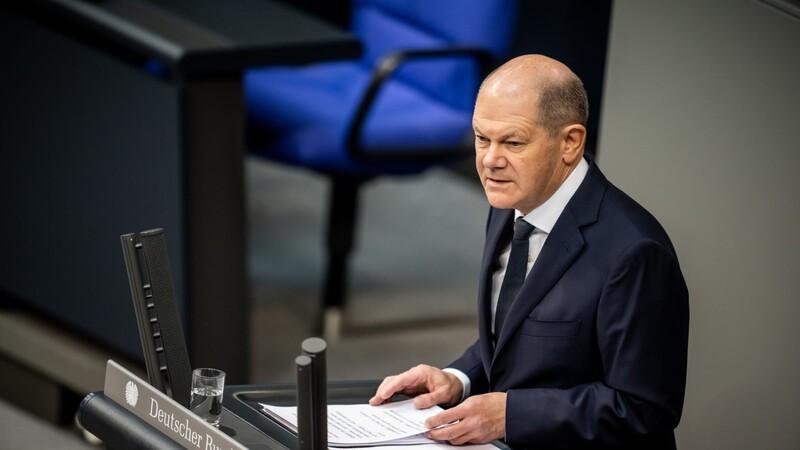 Bundeskanzler Olaf Scholz (SPD) stellte seine Regierungserklärung unter den Titel "Ein Jahr Zeitenwende".