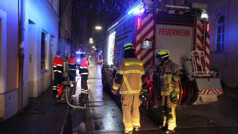 Feuerwehreinsatz am Freitagabend in der Ostengasse in Regensburg.
